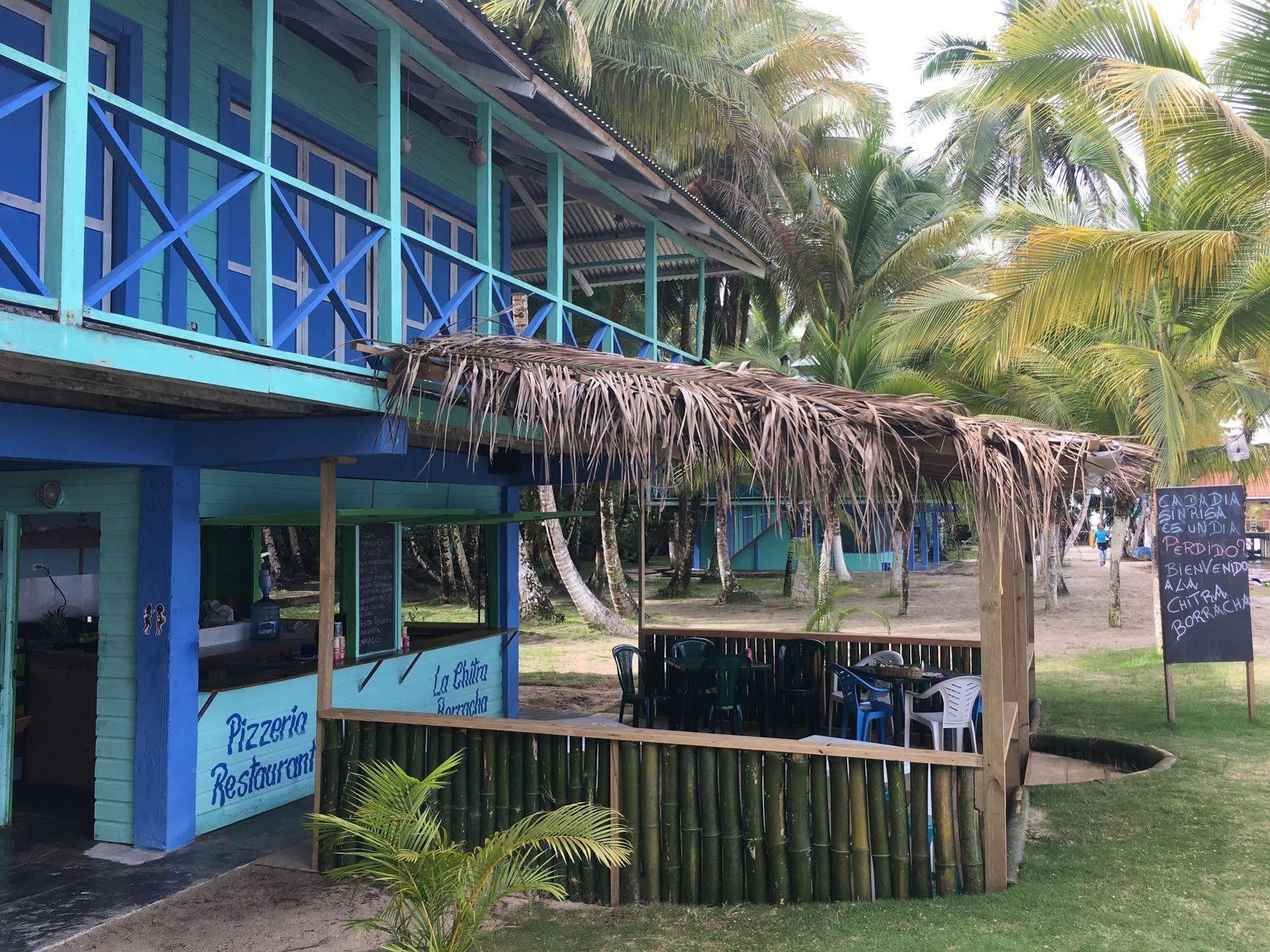 Buccaneer Resort Carenero Exterior photo